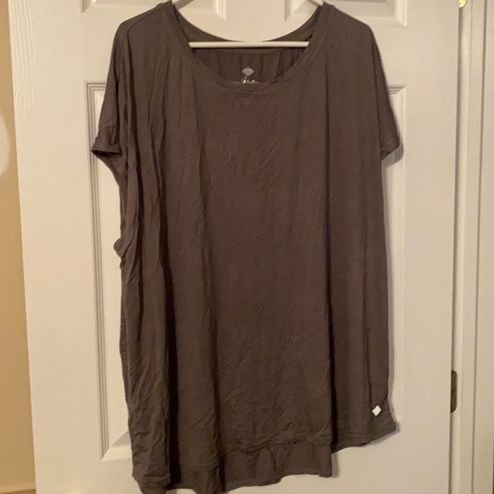 LuLaRoe Rise 3 xl Tenacious relaxed workout T